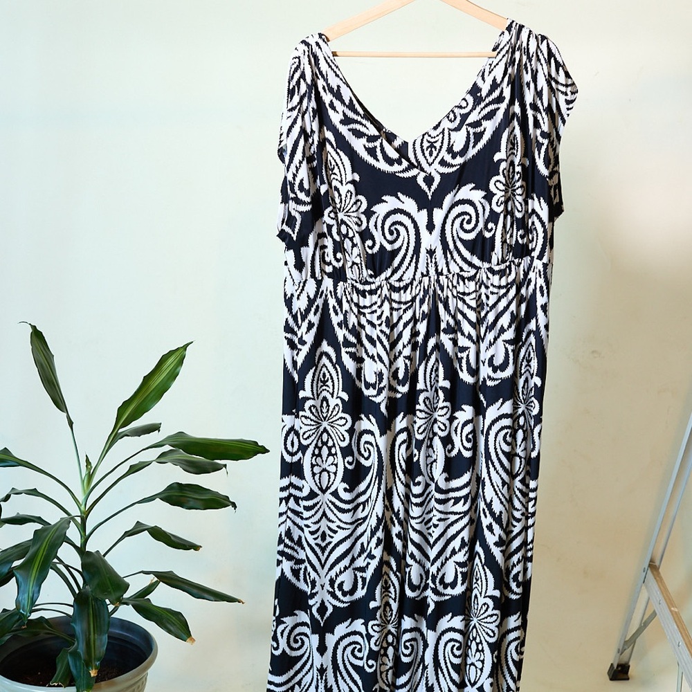 INC International Concepts Black and White Ornate Dress